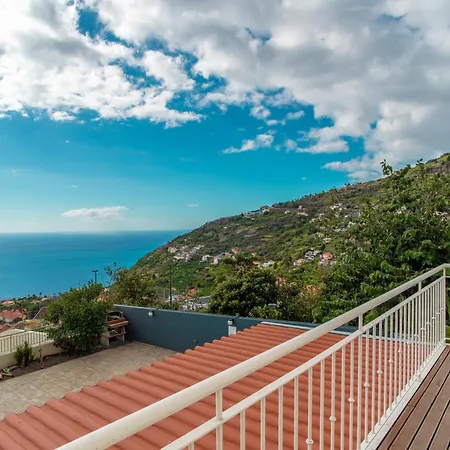 Casa Violeta Arco da Calheta (Madeira)