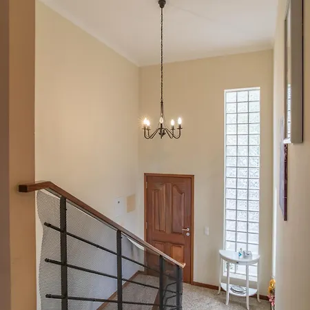 Casa Violeta أركو دا كالهيتا