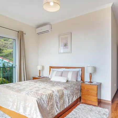 Casa Violeta Vila Arco da Calheta (Madeira)